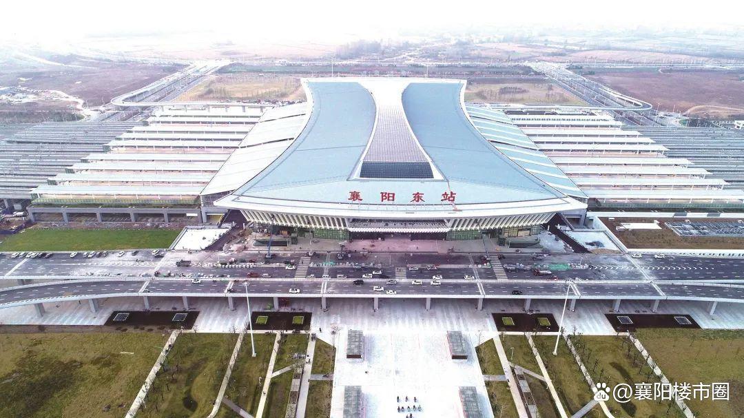 东津高铁站最新规模揭秘，温馨之旅的奇妙一天体验