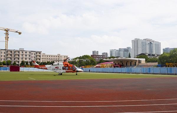 东阳车祸事件，背后的力量、变化与启示，自信与成长之路的反思