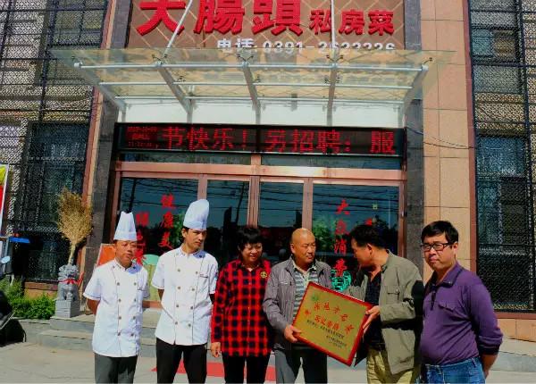 王者荣耀战队扩充最新资讯，小巷隐藏宝藏与特色小店奇妙之旅探索